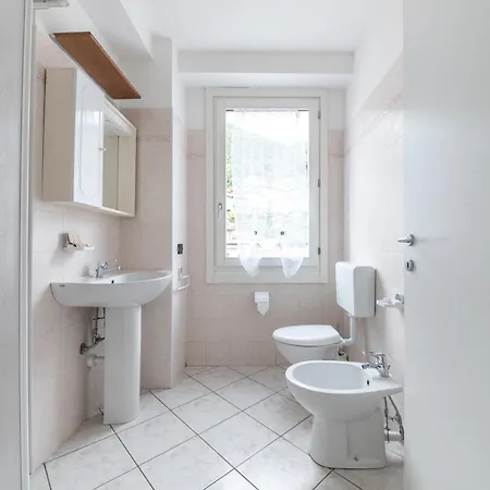 Tra Lago&montagna Apartman *